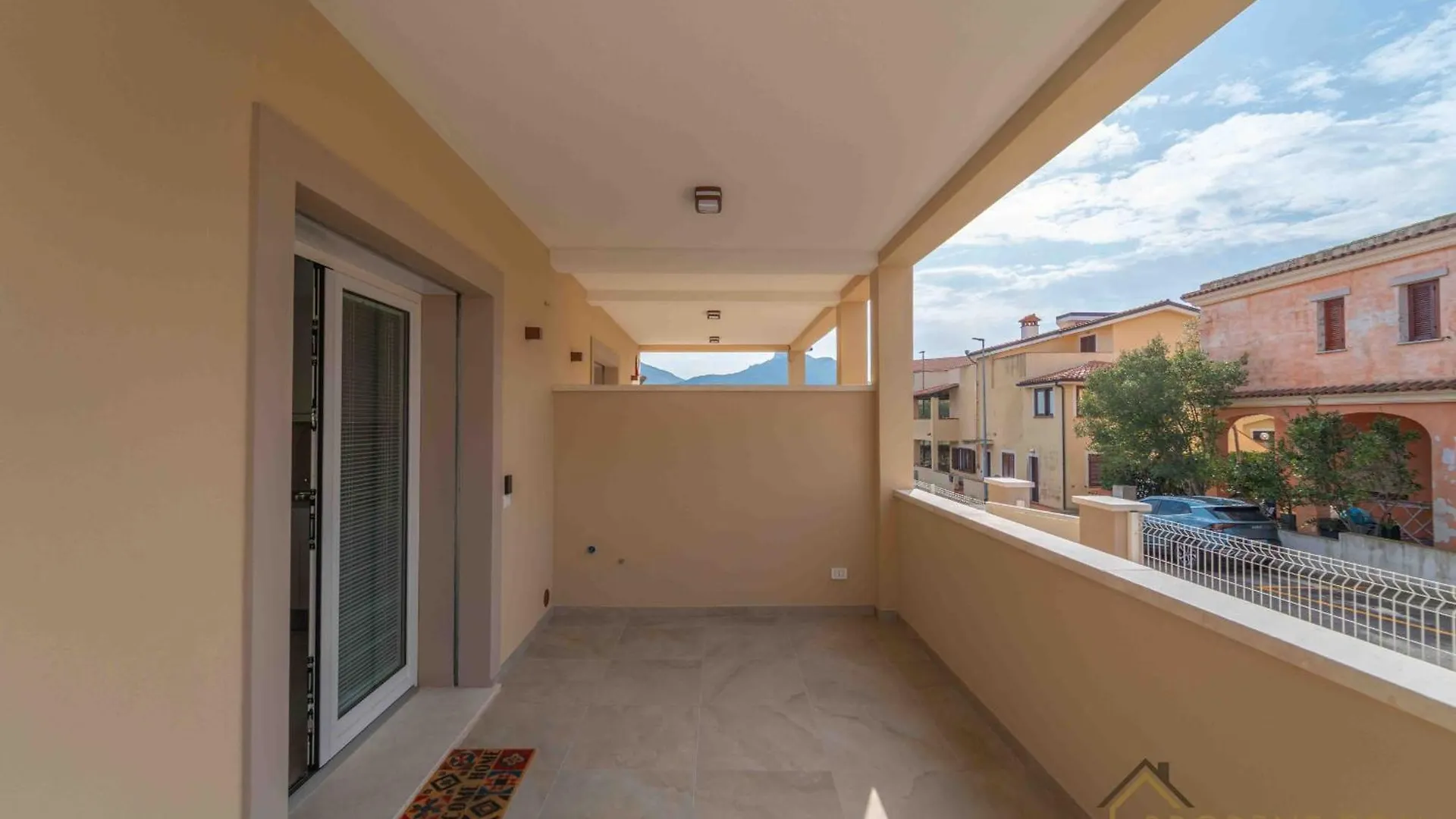 A & L Apartment T غولفو أرانتْشي 0*,  إيطاليا